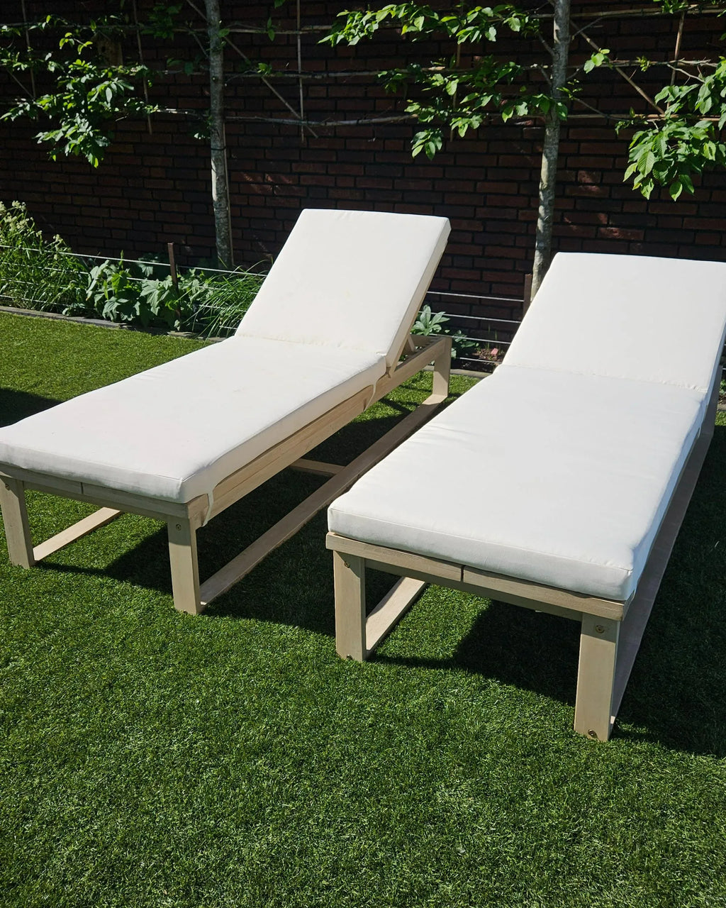 Chaise longue avec coussin Bois d'acacia Blanc cassé